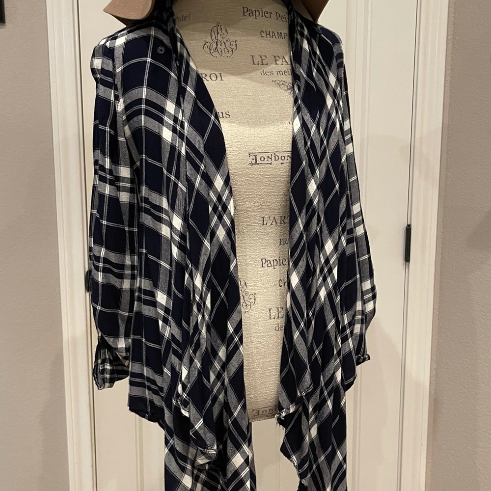 Motherhood nursing plaid wrap top